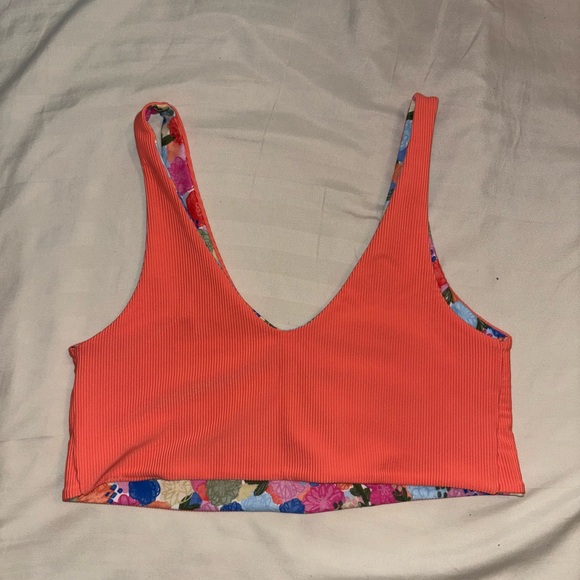 Reversible Bikini Set with High-Waist Bottom - Picture 3 of 7